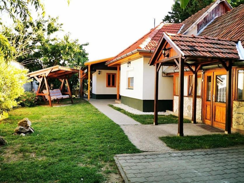 Tornacos Vendeghaz Daire Eğri Dış mekan fotoğraf